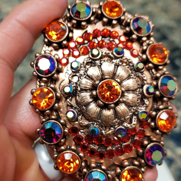 Jeweled Bling Buckle with flashy belt - Picture 9 of 11